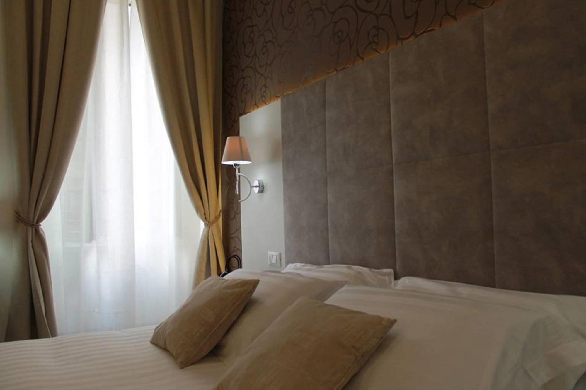 Elenoire Rooms & Suite — Foto 2